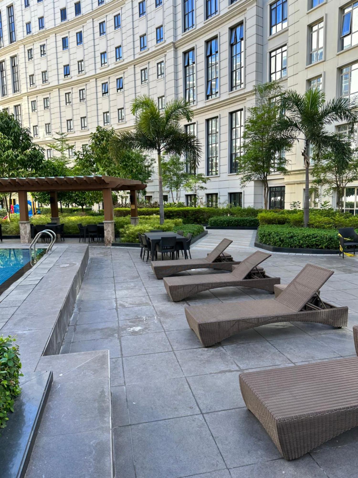 81 Newport Blvd Cluster 4 Unit B 3Rd Flr By Rechelle Nunag Pasay Exterior foto